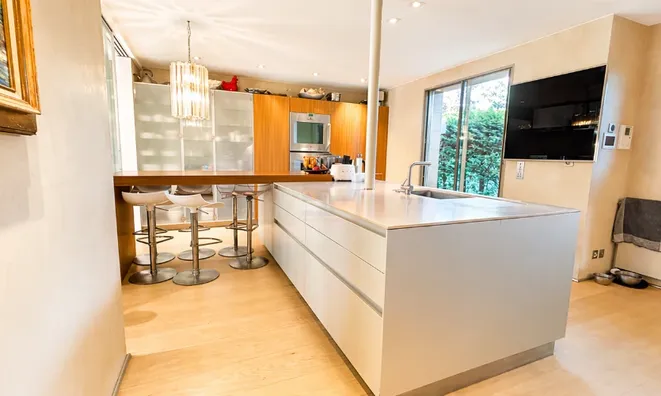 Недвижимость Row house 8 rooms: 7