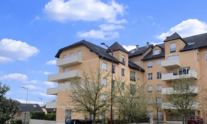 Недвижимость Apartment 4 rooms: 2