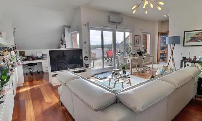 Недвижимость Apartment 4 rooms: 9