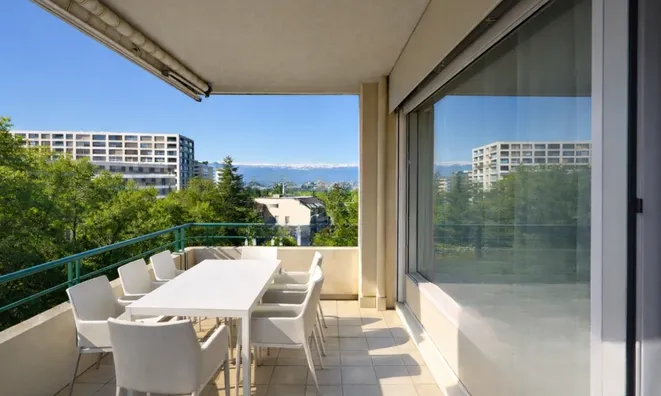 Недвижимость Apartment 4 rooms: 1
