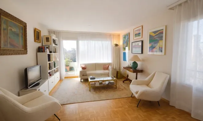 Недвижимость Apartment 4 rooms: 2