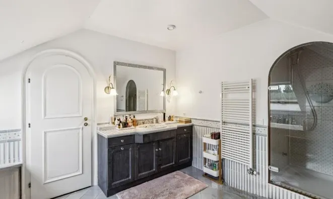 Недвижимость Single house 9 rooms: 5