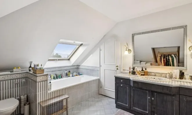 Недвижимость Single house 9 rooms: 6