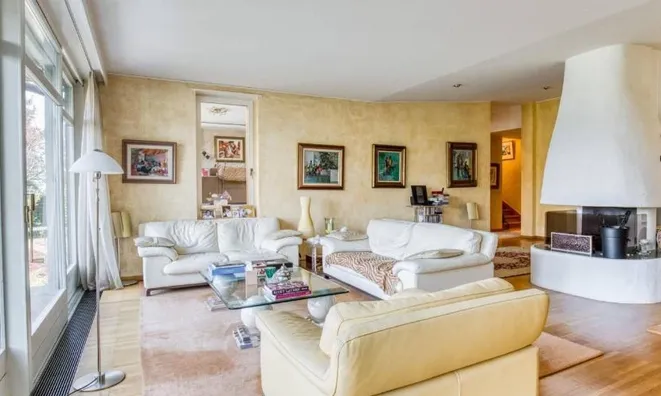 Недвижимость Villa 8 rooms: 3
