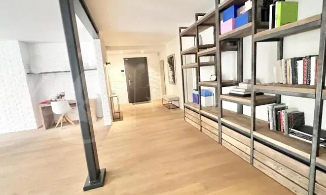 Недвижимость Apartment 6 rooms: 7