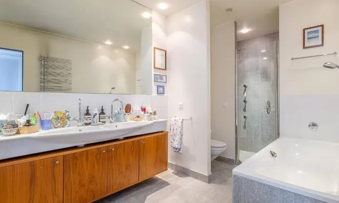 Недвижимость Apartment 6 rooms: 7