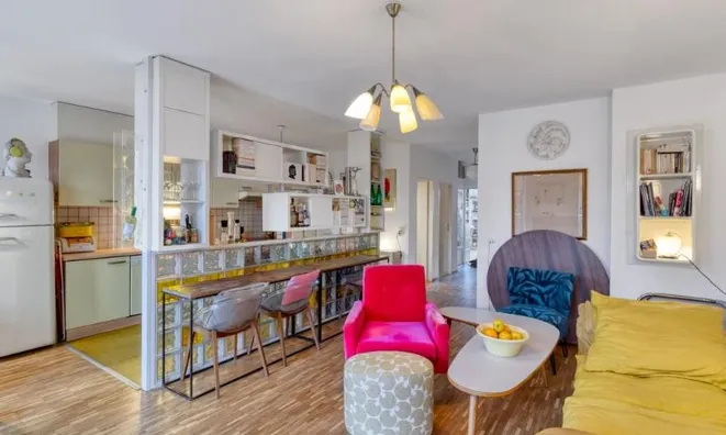 Недвижимость Apartment 4 rooms: 2