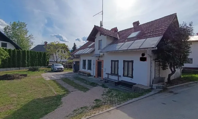 Недвижимость Дом, Блед: 1