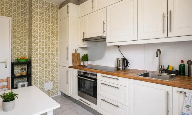 Недвижимость Apartment 2.5 rooms: 4