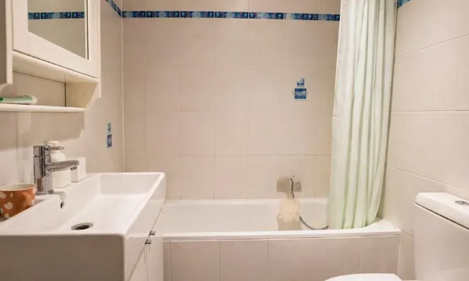 Недвижимость Apartment 2.5 rooms: 7