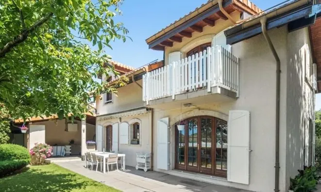 Недвижимость Single house 6 rooms: 1