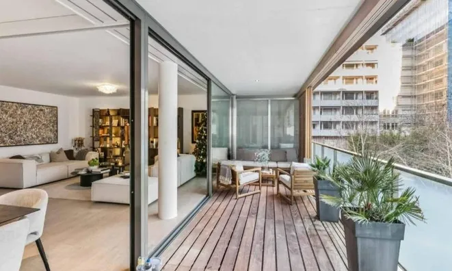 Недвижимость Apartment 4 rooms: 5
