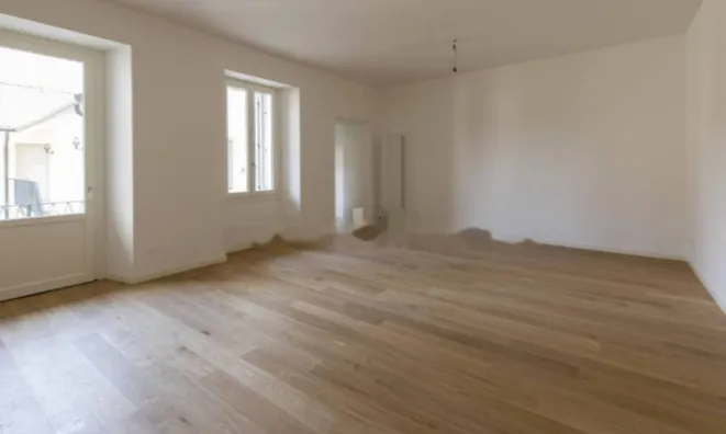 Недвижимость Квартира на улице Мадзини: 12