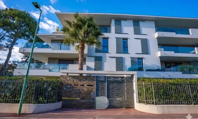Недвижимость Villa Croix des Gardes: 16
