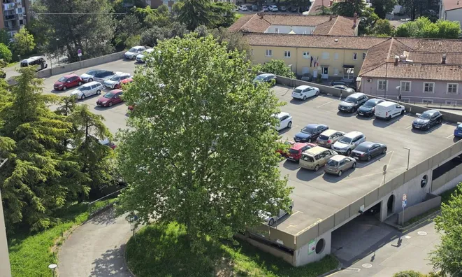 Недвижимость Трёхкомнатная квартира в Копере: 16