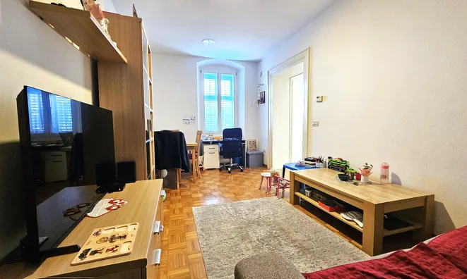 Недвижимость 2-комнатная квартира в центре Копера: 2