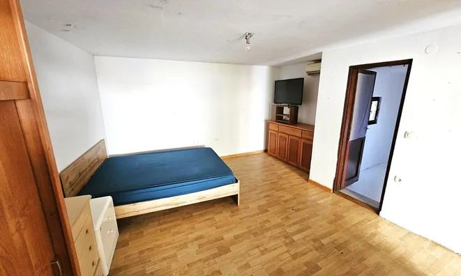 Недвижимость Квартира с 2 комнатами в Пиране: 2