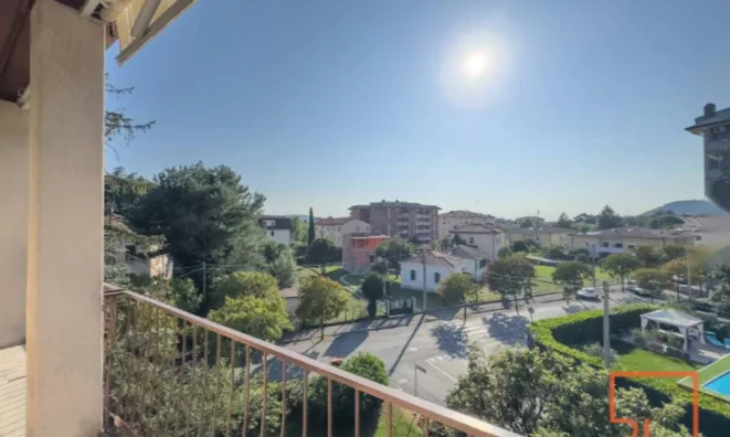 Недвижимость Квартира в центре Гориции: 12