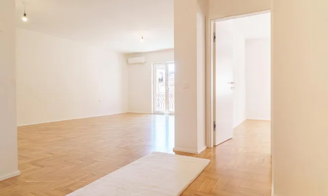 Недвижимость Квартира, 3-комнатная, Копер: 1