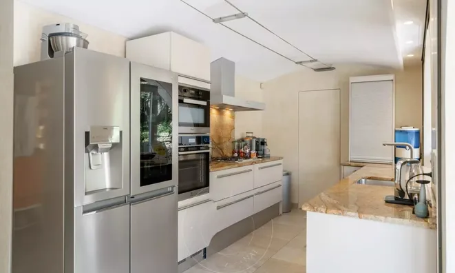 Недвижимость Villa Petit Juas: 5