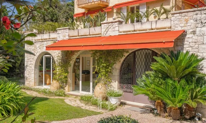 Недвижимость Villa Petit Juas: 19