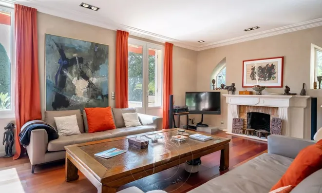 Недвижимость Villa Petit Juas: 20