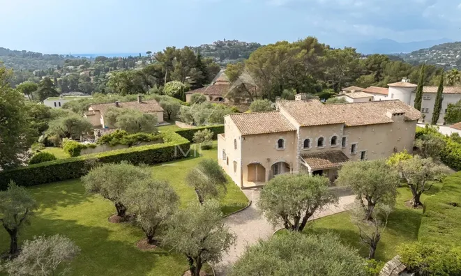 Недвижимость Villa Les Colles Mougins: 2