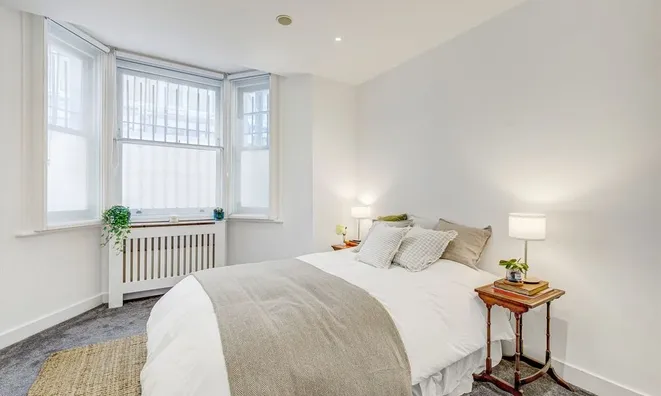 Недвижимость Finborough Road: 8