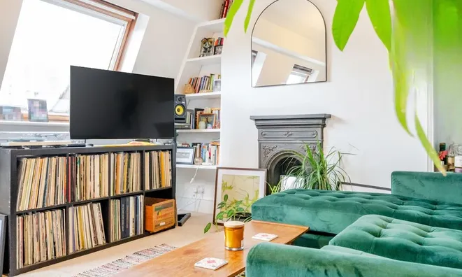Недвижимость Landor Road: 10