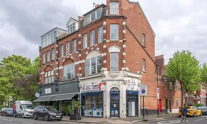 Недвижимость Cheapside, Fortis Green: 10