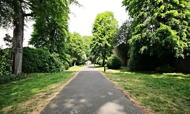 Недвижимость Lower Richmond Road: 2