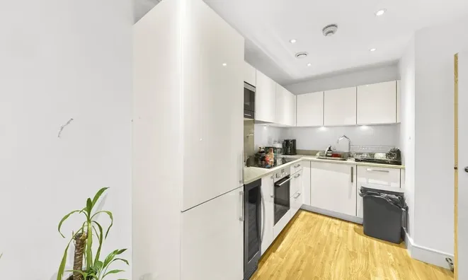 Недвижимость Gillespie Court, Queensland Terrace, Queensland Road, Islington: 10