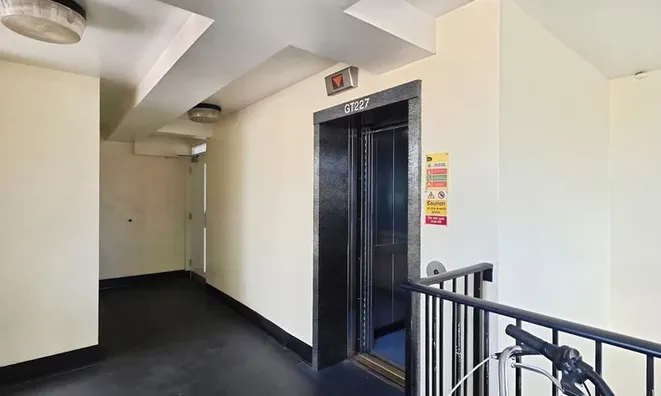 Недвижимость Rogers Estate, Globe Road: 11