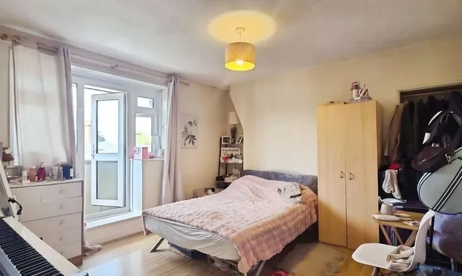 Недвижимость Rogers Estate, Globe Road: 17