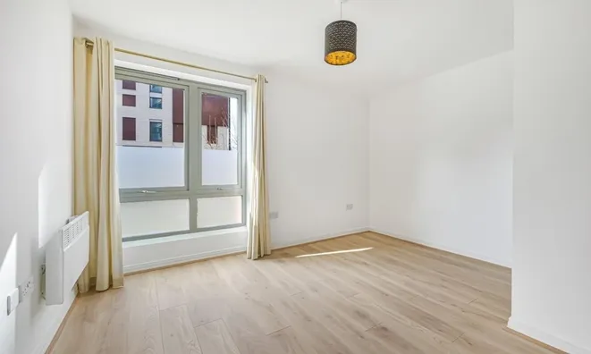 Недвижимость Trentham Court, Victoria Road, North Acton: 2