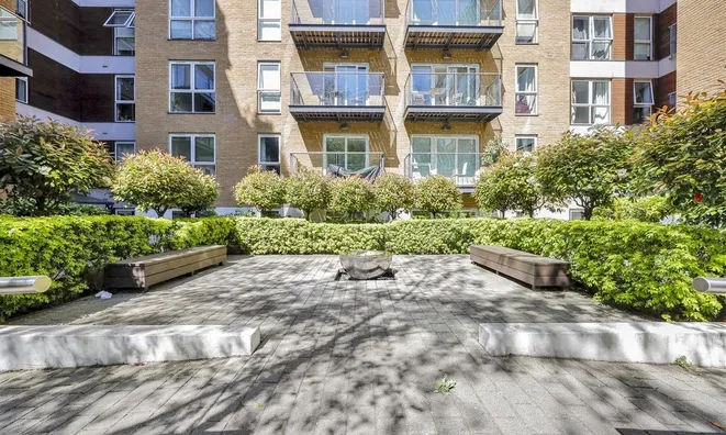 Недвижимость Bromyard Avenue: 10