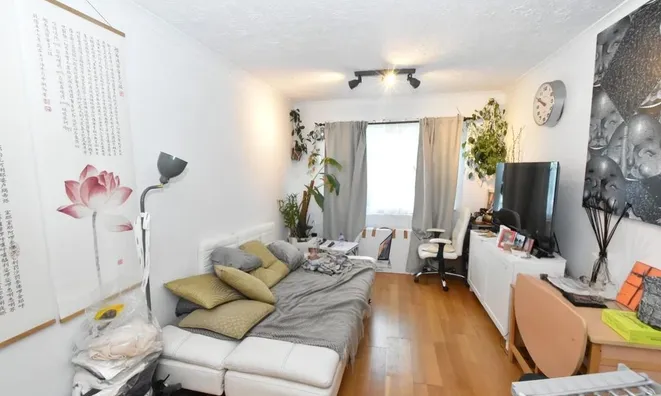 Недвижимость Debham Court, Pinemartin Close: 6