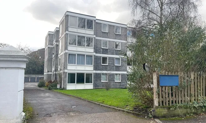 Недвижимость Queens Ride, Barnes: 2