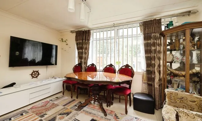 Недвижимость Johns Place, London, Tower Hamlets: 1