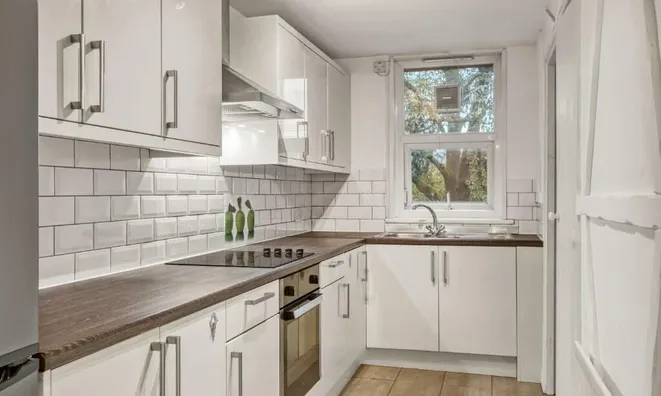 Недвижимость Slade Walk, London, Greater: 18