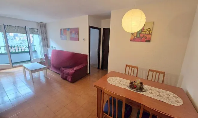 Недвижимость Central 4-bedroom apartment with parking in Andorra la Vella: 4