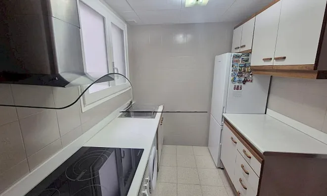 Недвижимость Central 4-bedroom apartment with parking in Andorra la Vella: 6