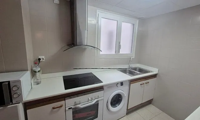 Недвижимость Central 4-bedroom apartment with parking in Andorra la Vella: 7