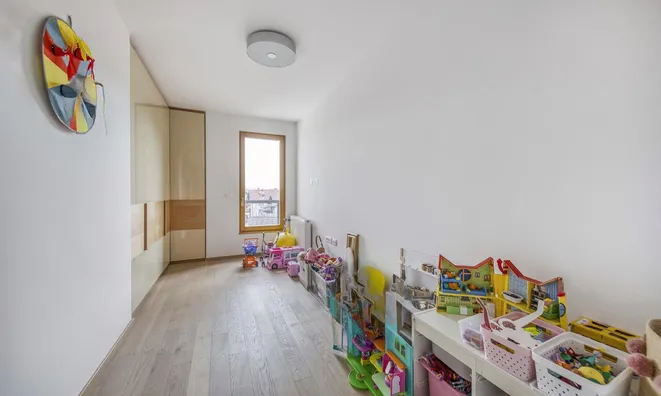 Недвижимость Квартира, 4 комнаты, Вич: 14