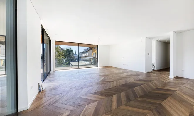 Недвижимость Квартира, 4 комнаты, Центр: 3