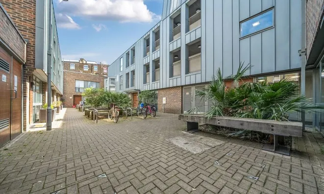 Недвижимость Ruskin Court, Charles Street: 11