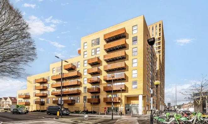 Недвижимость East Acton Lane, Acton: 9