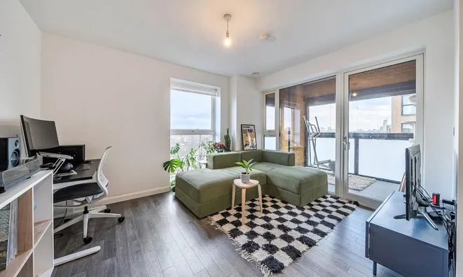 Недвижимость East Acton Lane, Acton: 11