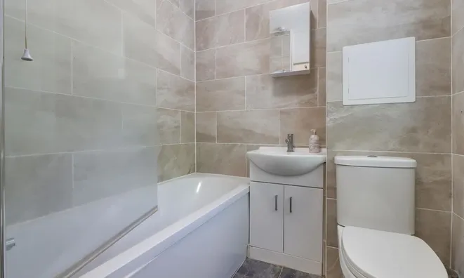Недвижимость Flat 1, Sharwood, Penton Rise: 4