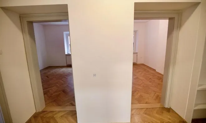 Недвижимость Квартира в центре Любляны: 10